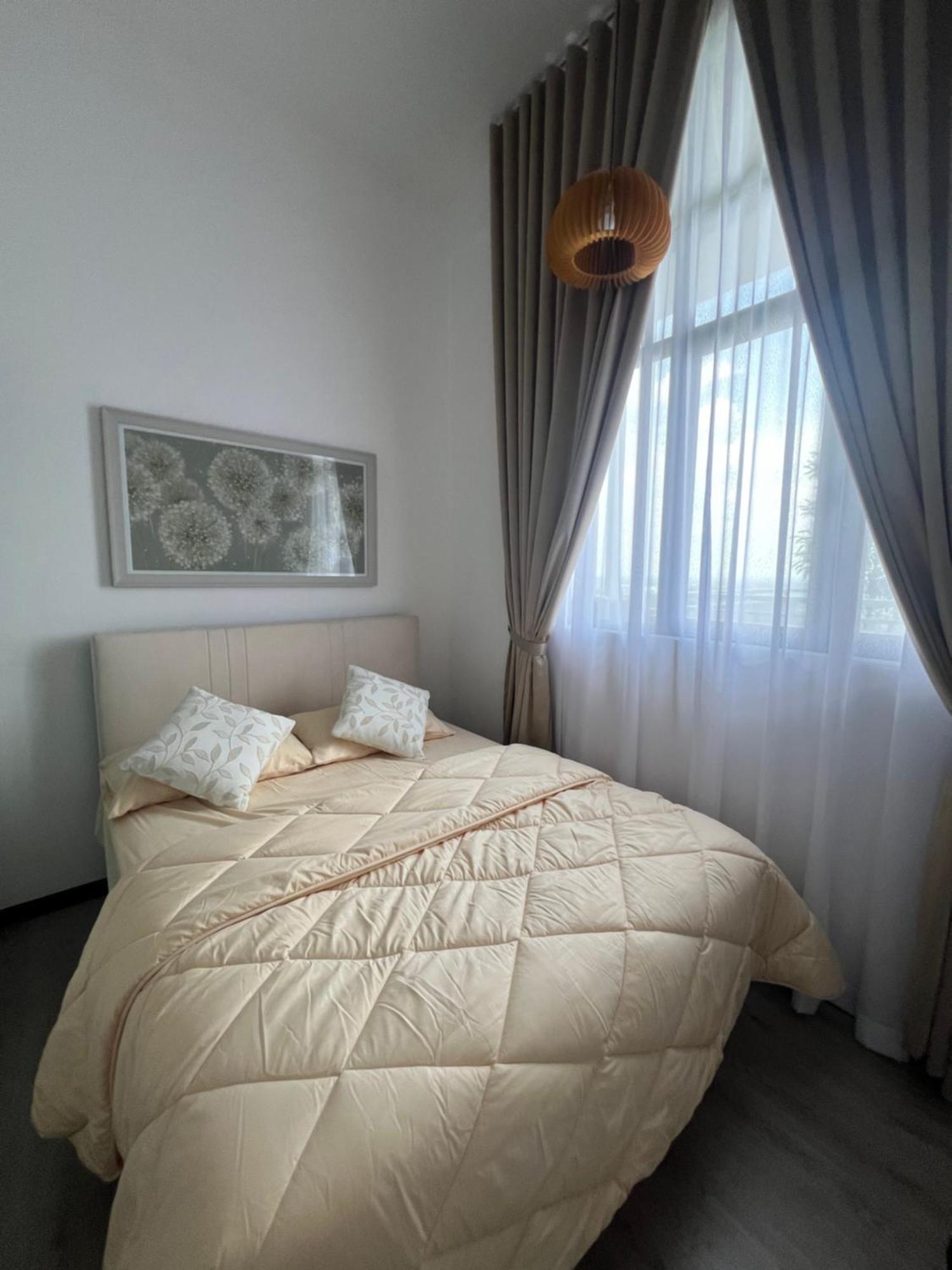 Aisha Staycation Wifi Big Patio * Putrajaya